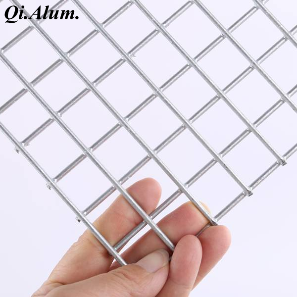 hot dipped galvanized iron chain link mesh applied to outdoor walls reinforced welded wire mesh