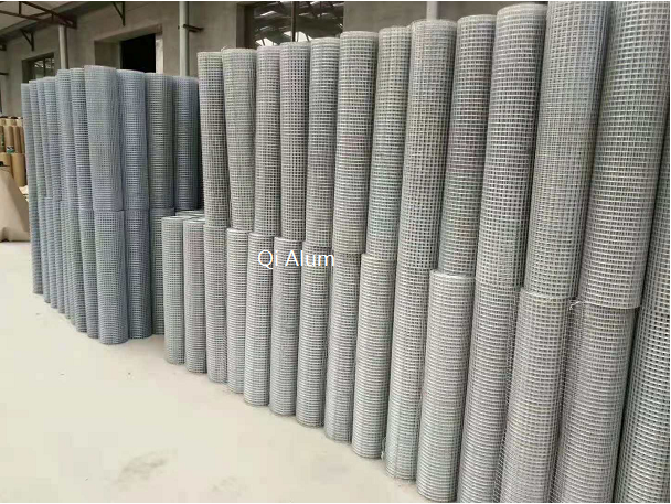 Outdoor road fence cladding with hot dipped galvanized Iron mesh